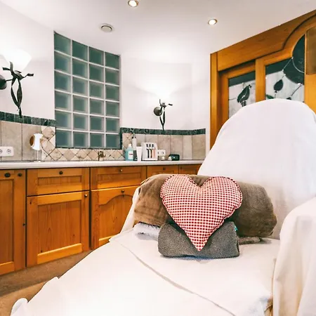 Wellnesshotel Warther Hof 4*